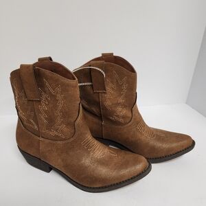 Me Too Brown Women's Western Ankle Boots Cowgirl/Cowboy Style Sz 7.5